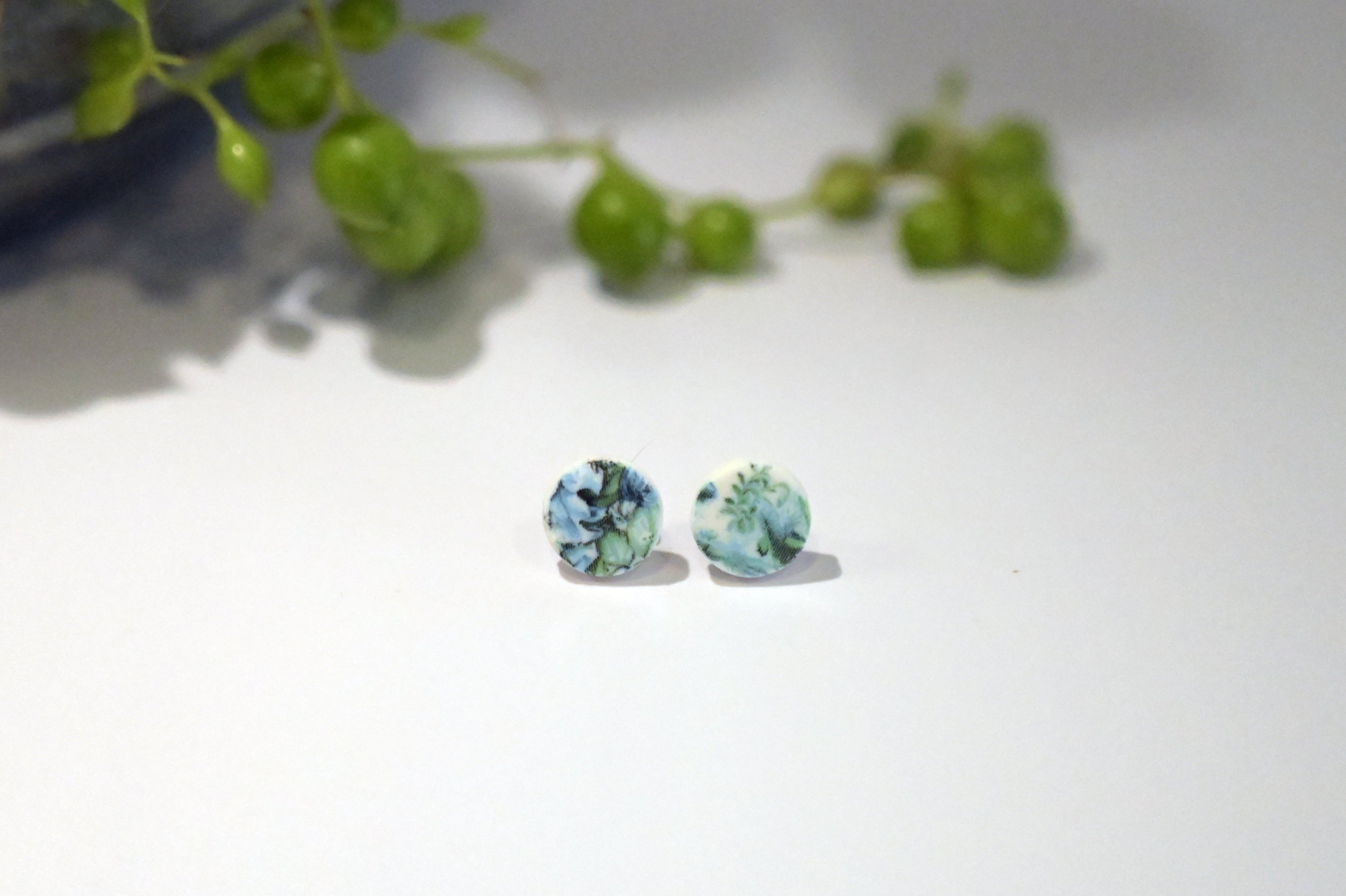 Blue Foliage Studs