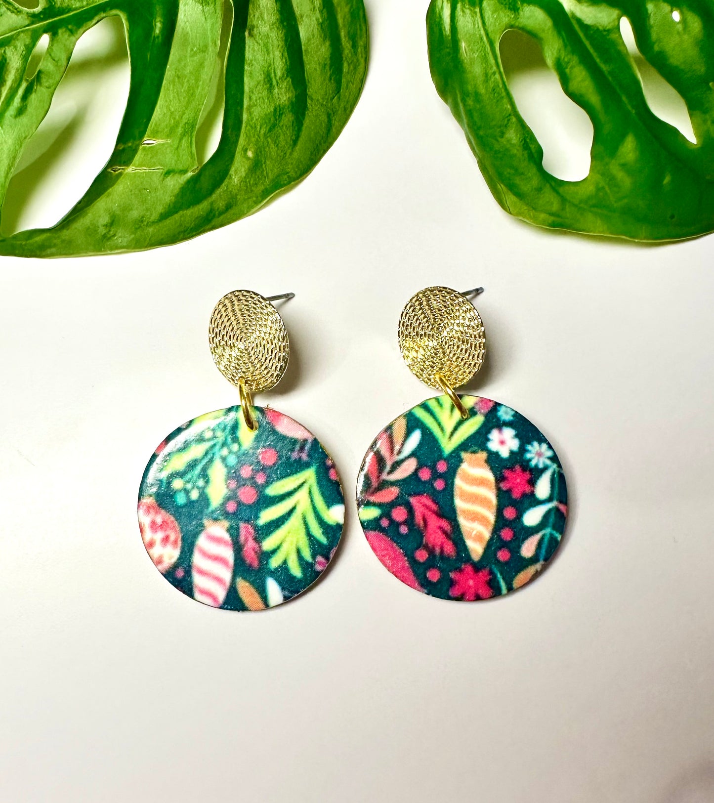 Christmas Print Round Dangles in Green